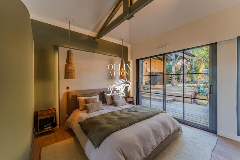 Villa - 230 m² - 8 pièces