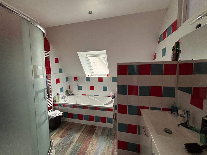 Maison - 175 m² - 8 pièces