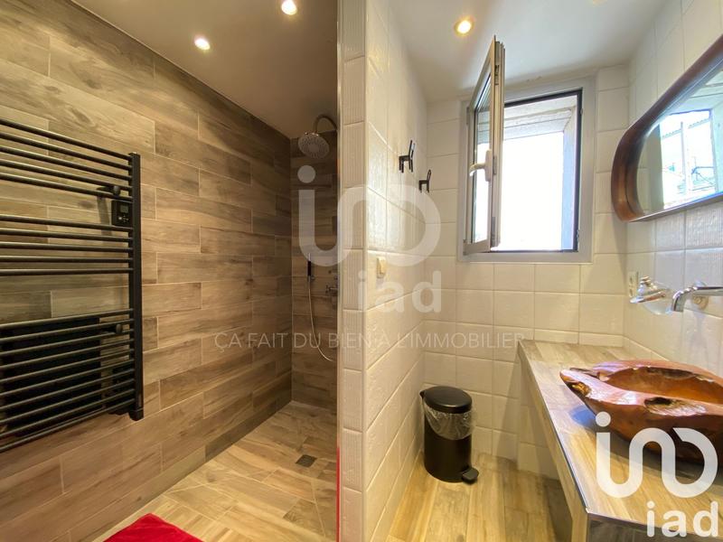 Maison - 200 m² - 8 pièces