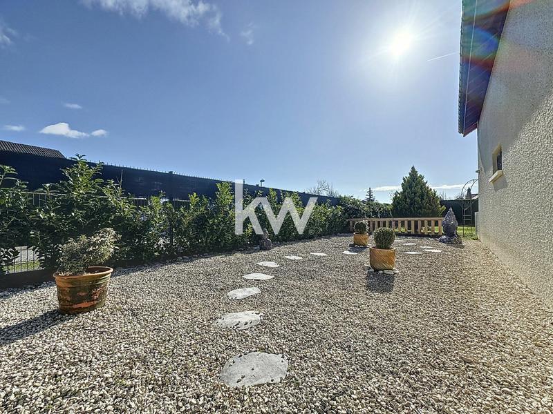 Maison - 179 m² - 6 pièces