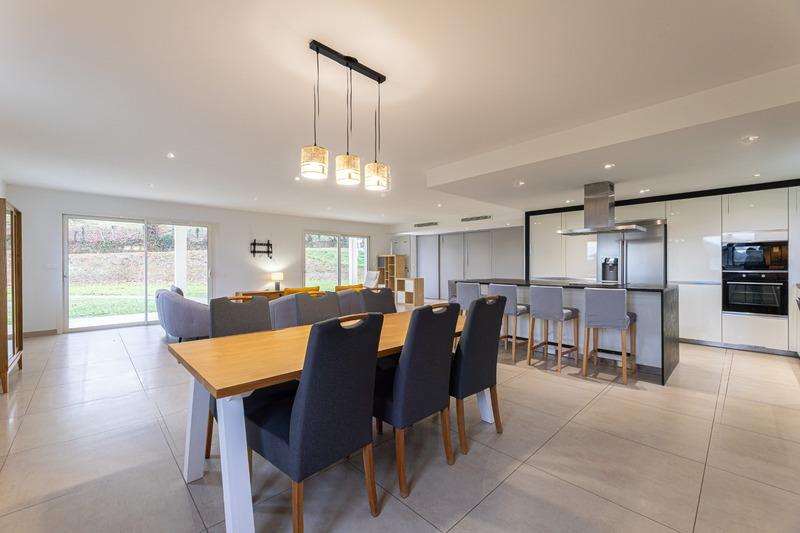 Maison - 166 m² - 5 pièces