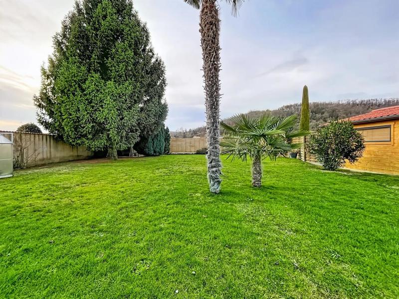 Propriété - 310 m² - 11 pièces