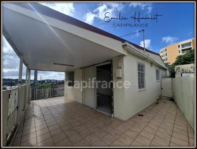 Maison - 73 m² - 4 pièces