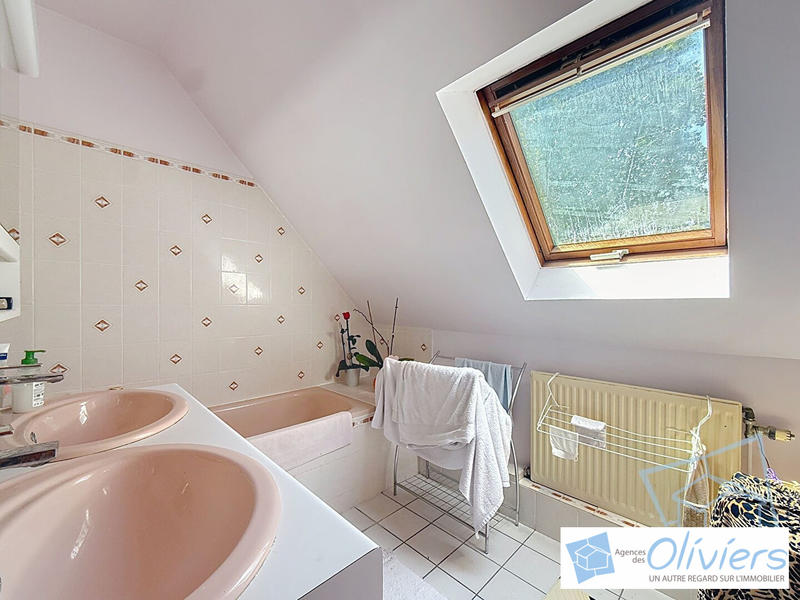 Maison - 145 m² - 6 pièces