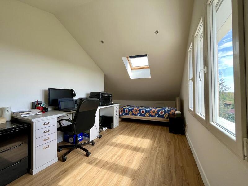 Maison - 103 m² - 4 pièces