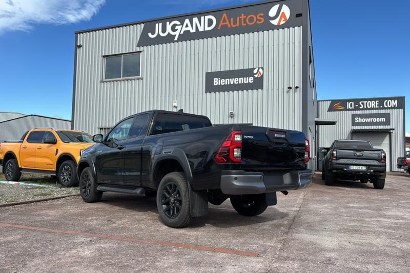 Toyota Hilux X-Tra d-4d 204 Bva Invinc