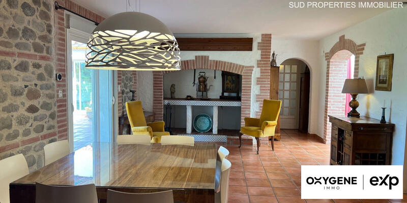 Mas - 214 m² - 8 pièces