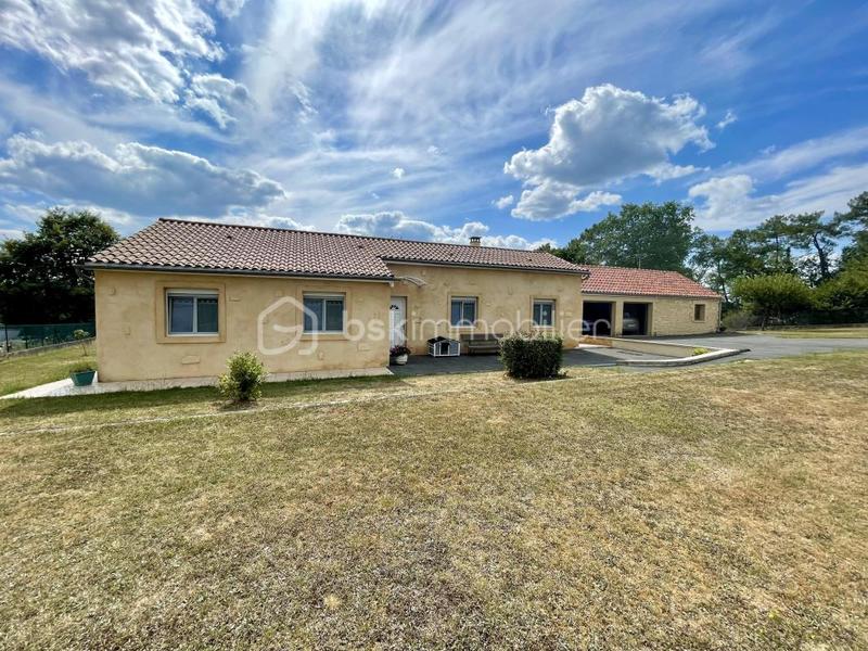 Maison traditionnelle - 121 m² - 6 pièces