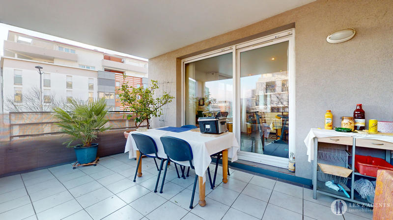 Appartement - 101 m² - 4 pièces