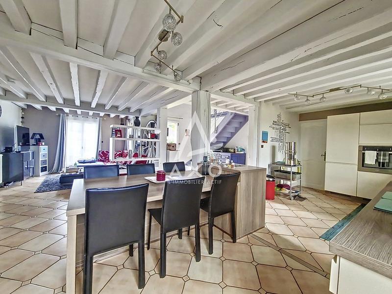 Maison - 143 m² - 7 pièces