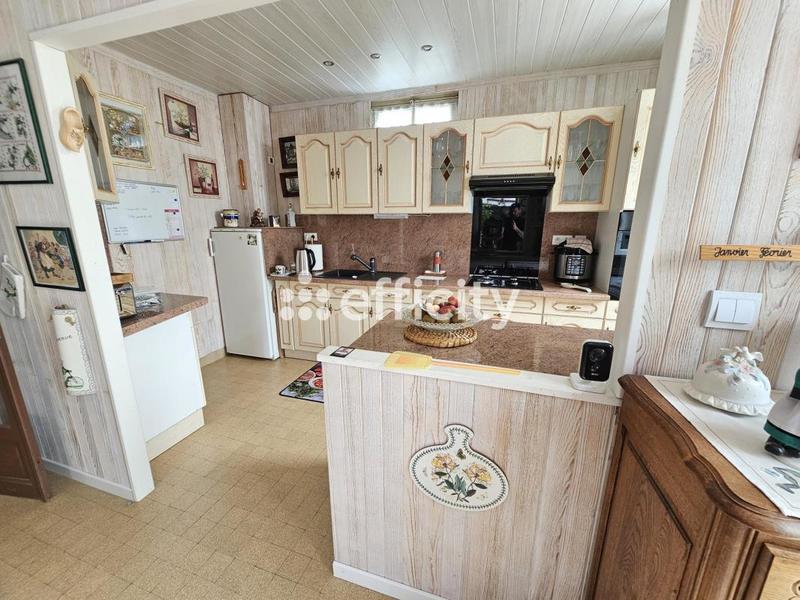 Maison - 234 m² - 5 pièces