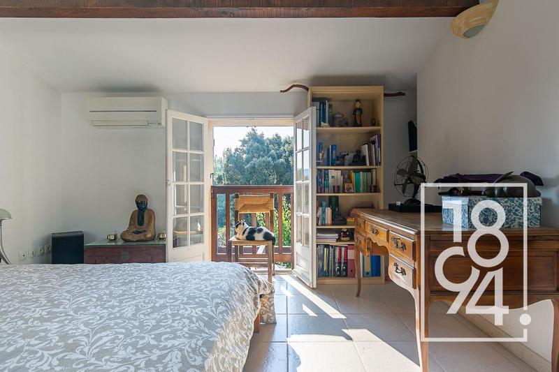 Maison - 121 m² - 5 pièces