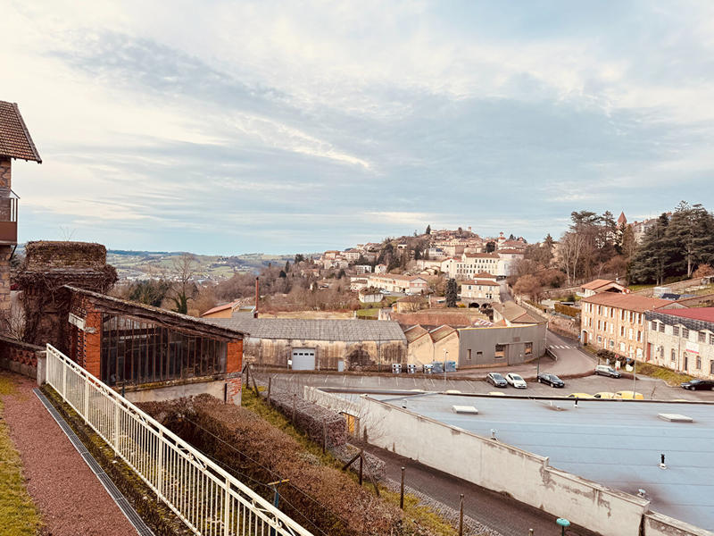 Maison - 316 m² - 9 pièces