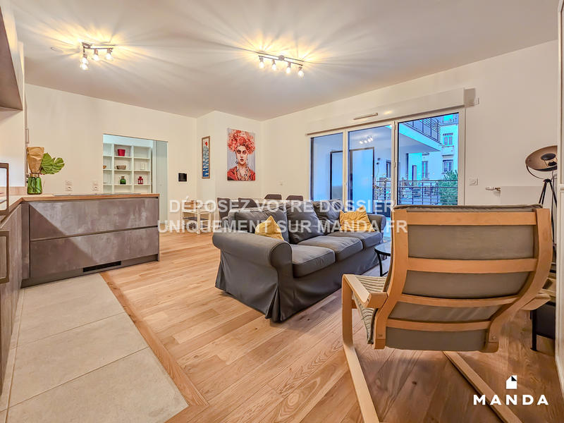 Chambre - 10 m² - 4 pièces