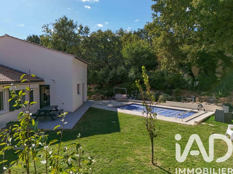 Maison - 166 m² - 6 pièces