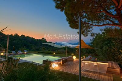 Villa - 550 m² - 10 pièces