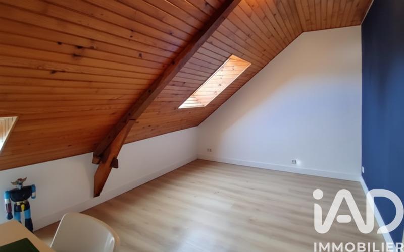 Maison - 145 m² - 9 pièces