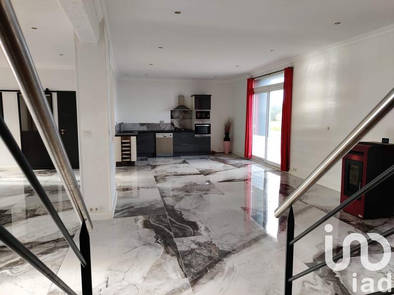 Maison - 197 m² - 6 pièces