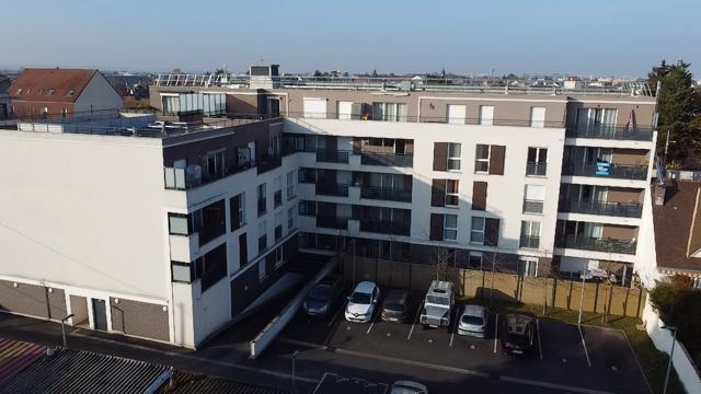 Appartement - 85 m² - 5 pièces
