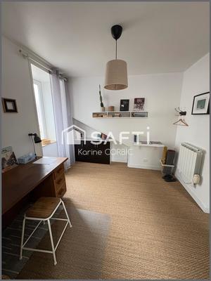 Maison - 207 m² - 9 pièces