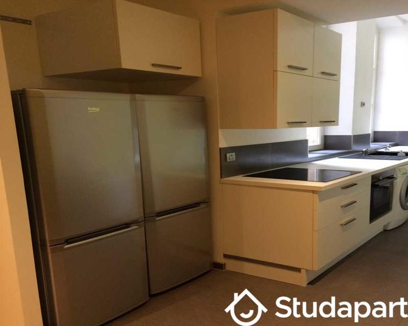 Chambre - 150 m² - 1 pièce