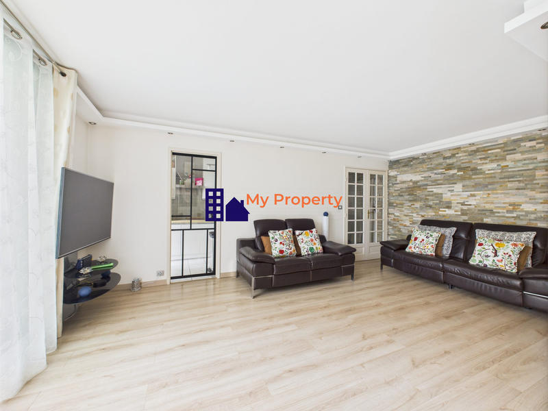 Appartement - 102 m² - 5 pièces