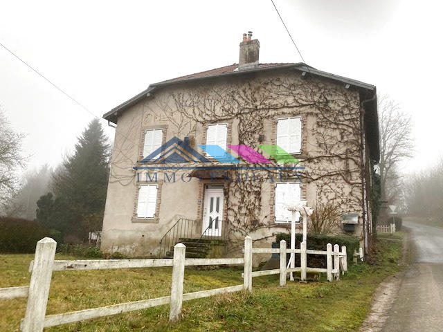 Maison - 280 m² - 9 pièces