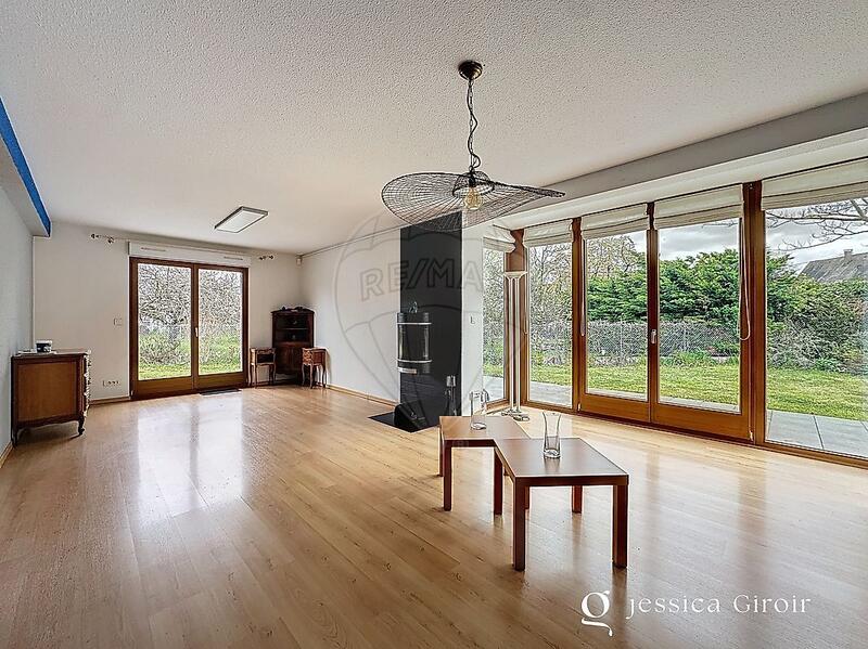 Maison - 110 m² - 6 pièces