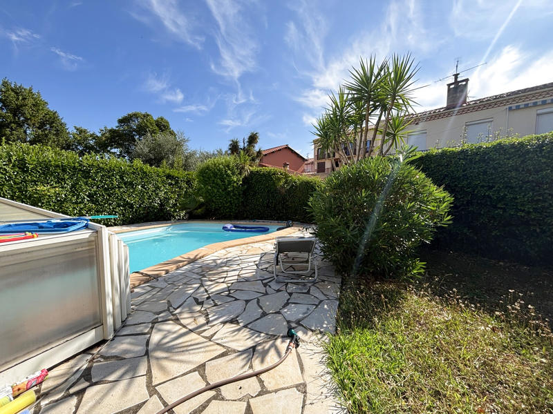 Maison - 180 m² - 6 pièces