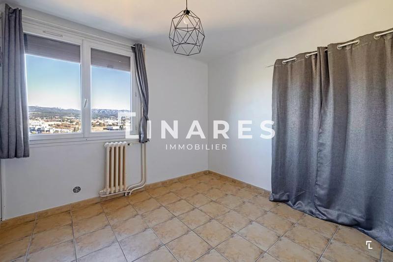 Appartement - 77 m² - 4 pièces