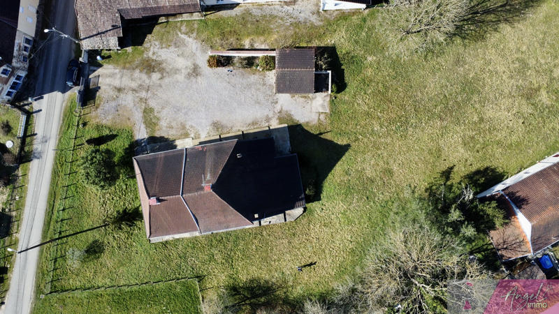 Maison - 264 m² - 9 pièces