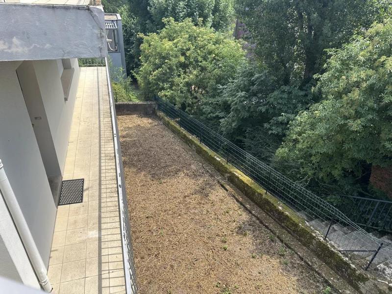 Maison de ville - 181 m² - 9 pièces