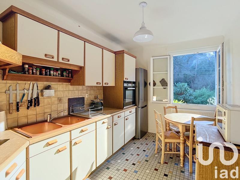 Maison - 130 m² - 9 pièces