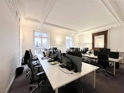 Bureau - 640 m²