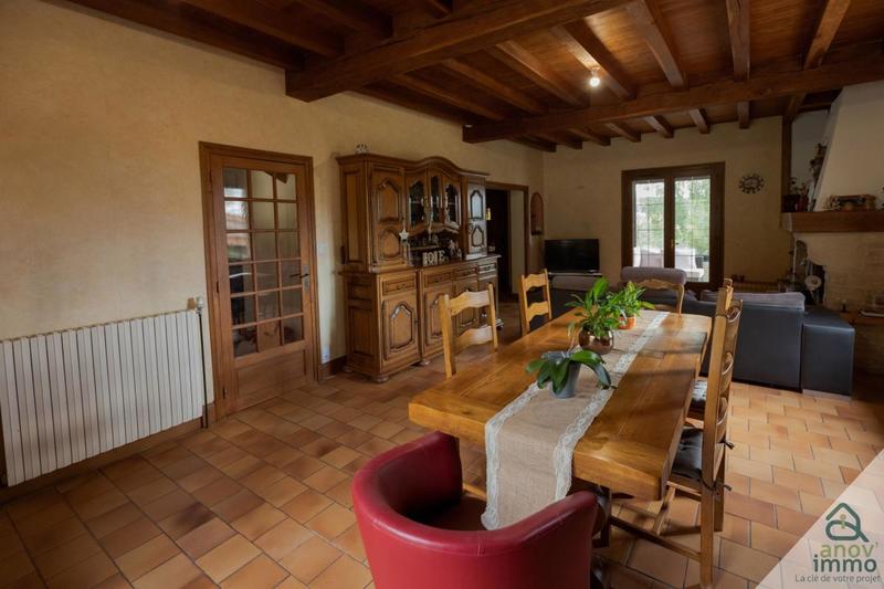 Maison - 205 m² - 6 pièces