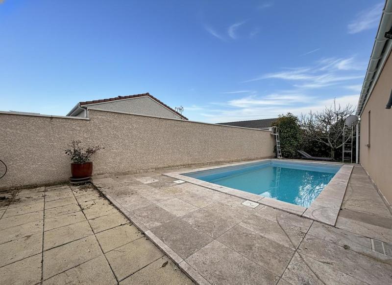 Maison - 102 m² - 4 pièces