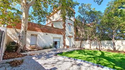 Mas - 193 m² - 8 pièces