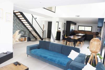 Maison contemporaine - 166 m² - 5 pièces
