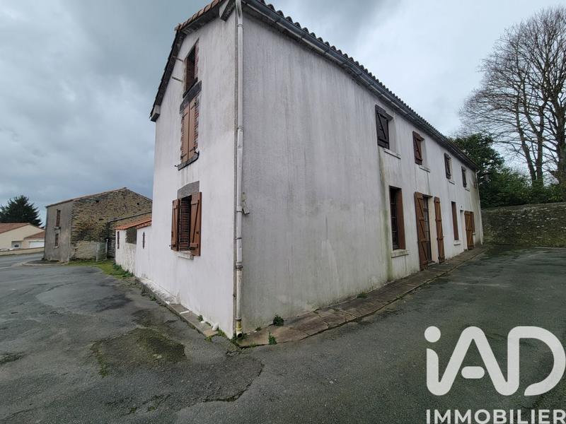 Maison - 99 m² - 5 pièces