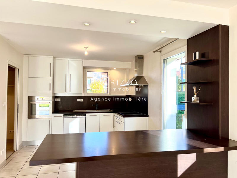 Maison - 144 m² - 5 pièces