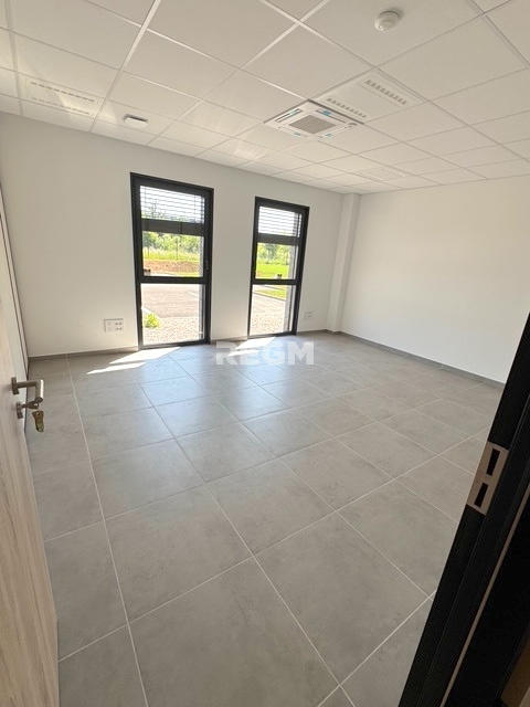 Local commercial - 960 m²