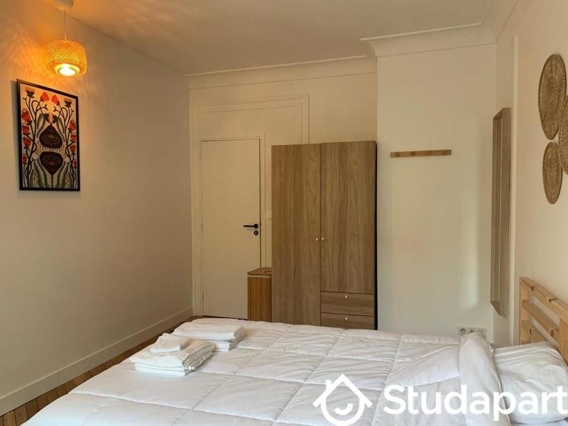 Chambre - 11 m² - 1 pièce