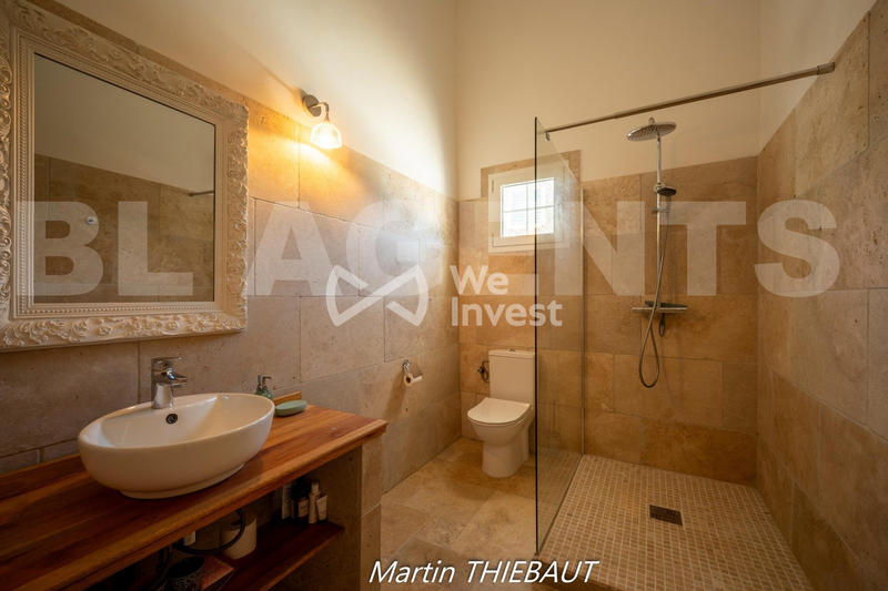 Maison - 200 m² - 6 pièces