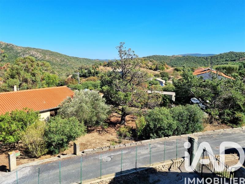 Maison de village - 110 m² - 8 pièces