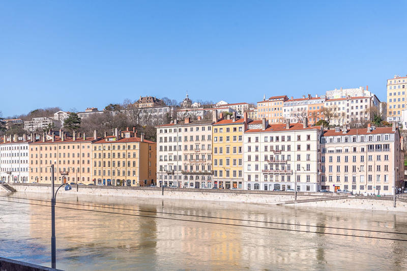 Appartement - 104 m² - 4 pièces