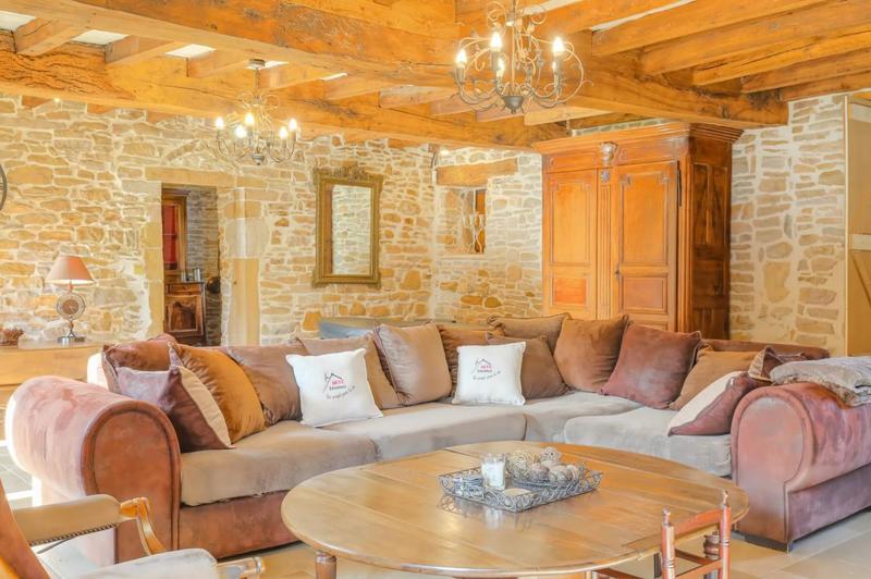 Maison - 340 m² - 10 pièces