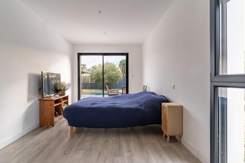 Maison - 210 m² - 6 pièces