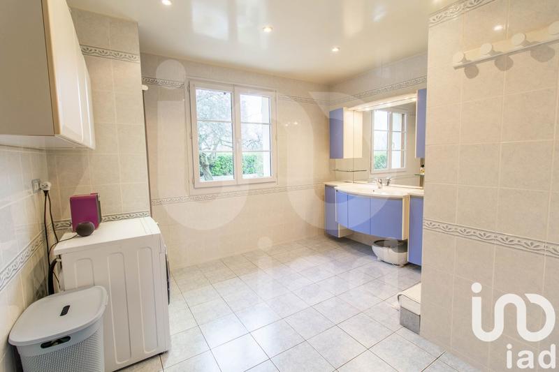 Maison - 163 m² - 5 pièces