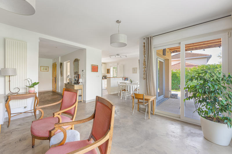 Maison - 159 m² - 7 pièces