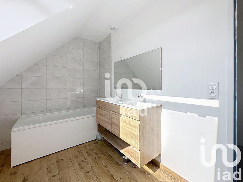 Maison - 103 m² - 5 pièces